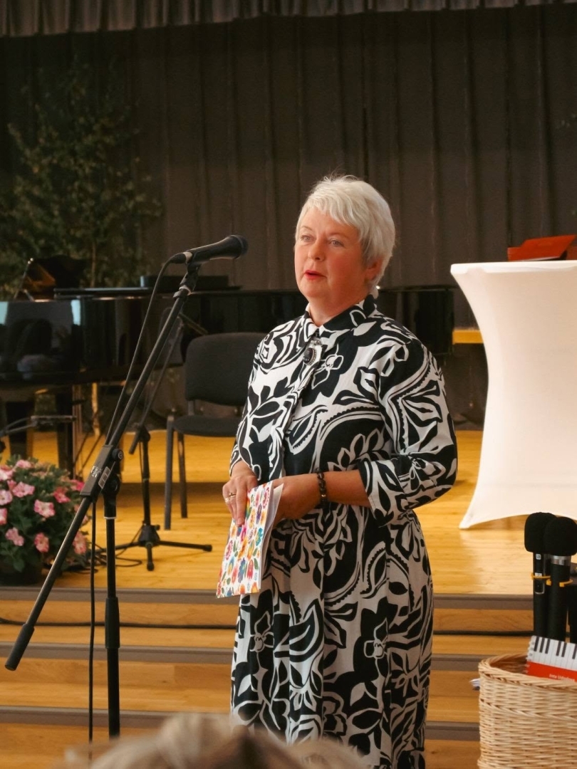 Skolotāja Signe